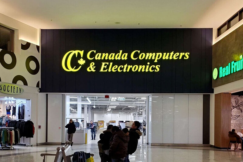 Canada Computers em Toronto