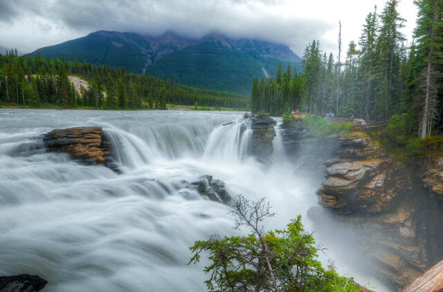 Cachoeiras do Parque Nacional de Jasper