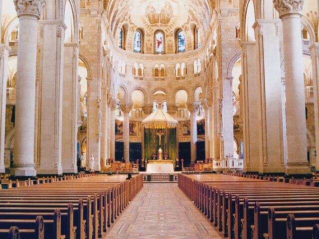 Basílica de Santa Ana em Quebec City