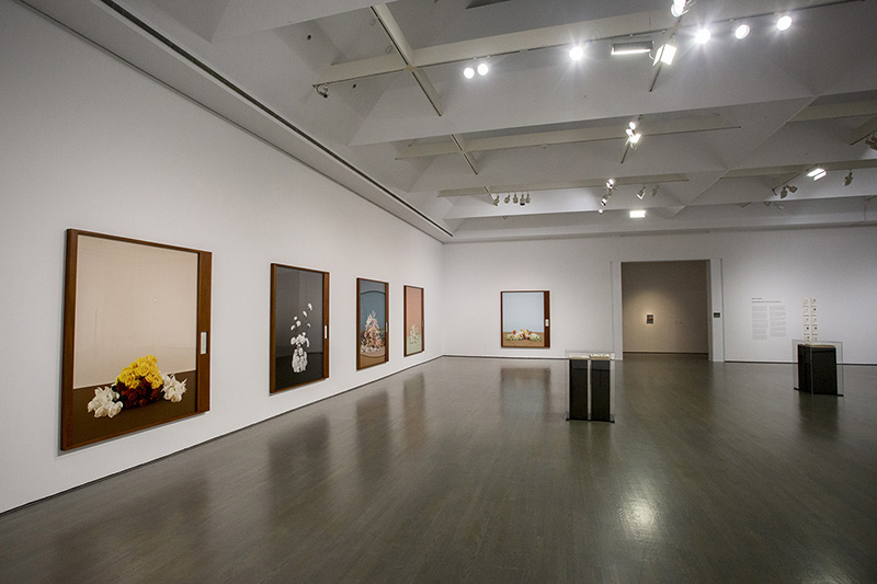 Sala de pinturas aquarela no Museu de Arte Contemporânea de Montreal