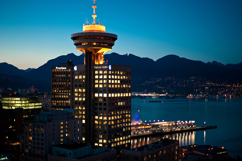 Torre do Mirante Vancouver Lookout à noite
