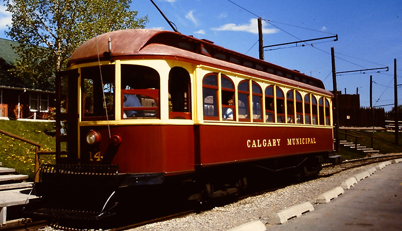 Transporte no interior do Vila do Heritage Park em Calgary