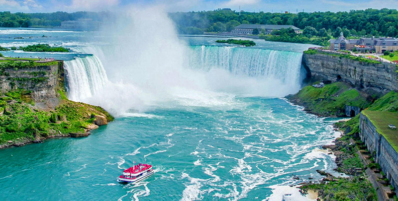 Cruzeiro Voyage to the Falls em Niagara Falls