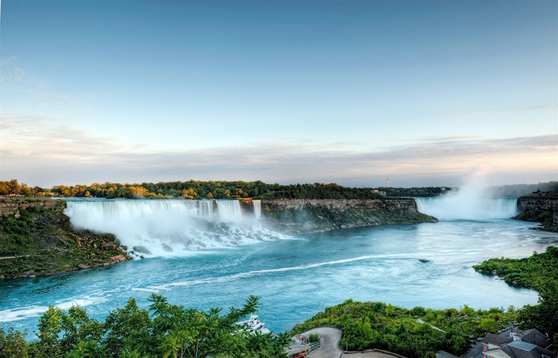 Beleza das cataratas em Niagara Falls