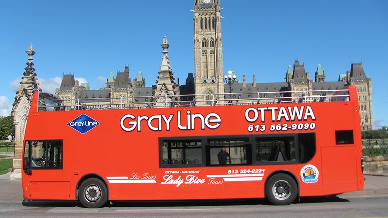 Ônibus turístico em Ottawa