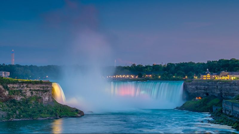 Como levar dólares canadenses para Niagara Falls