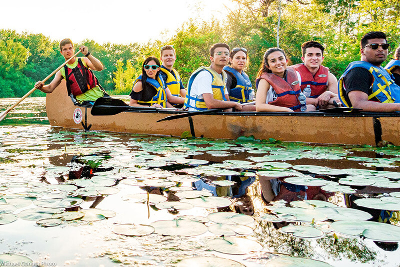 Beleza da excursão de canoa pelas Ilhas de Toronto
